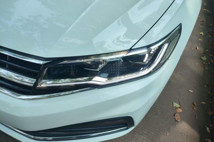 Used Volkswagen Bora 2021 1.5L Automatic Comfort Smart Connect Edition Left Front Headlight