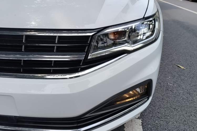 Used Volkswagen Bora 2021 1.5L Automatic Comfort Smart Connect Edition Left Front Headlight