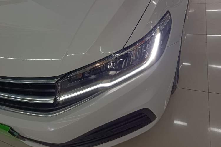 Used Volkswagen Bora 2021 1.5L Automatic Fashionable Smart Connectivity Version Left Front Headlight