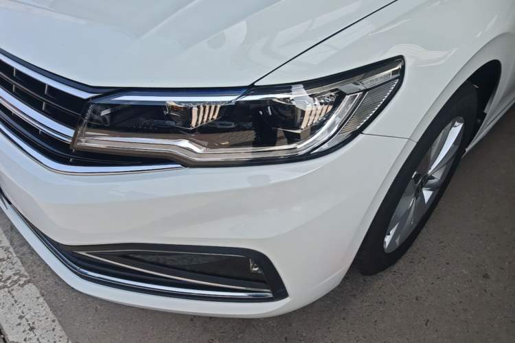Used Volkswagen Bora 2021 1.5L Automatic Elite Smart Connect Edition Left Front Headlight