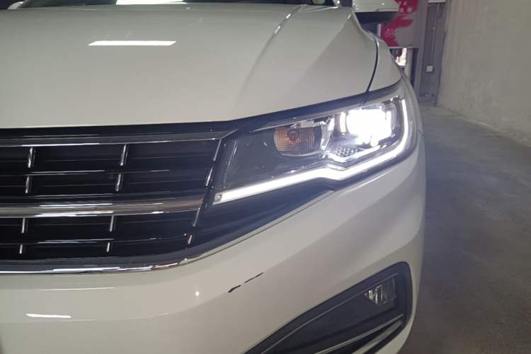 Used Volkswagen Bora 2021 1.5L Automatic Comfort Smart Connect Edition Left Front Headlight