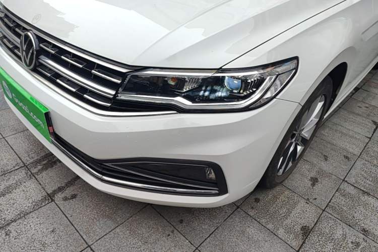 Used Volkswagen Bora 2021 1.5L Automatic Elite Smart Connect Edition Left Front Headlight