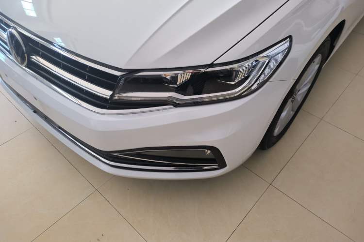 Used Volkswagen Bora 2021 1.5L Automatic Comfort Smart Connect Edition Left Front Headlight