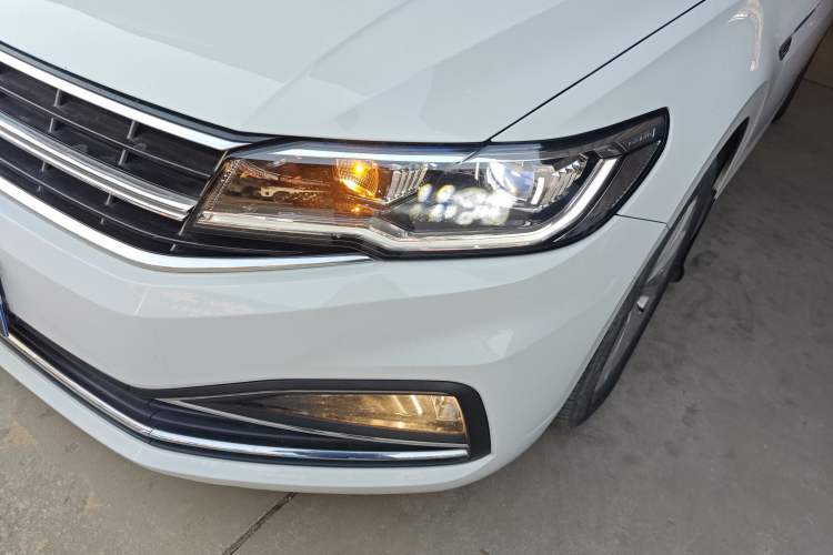 Used Volkswagen Bora 2021 1.5L Automatic Elite Smart Connect Edition Left Front Headlight