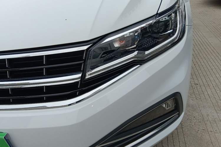 Used Volkswagen Bora 2021 1.5L Automatic Comfort Smart Connect Edition Left Front Headlight