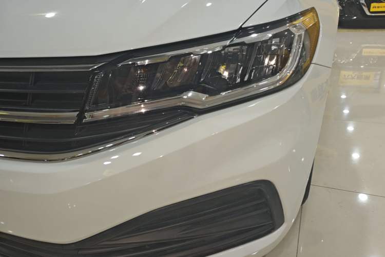 Used Volkswagen Bora 2021 1.5L Automatic Fashionable Smart Connectivity Version Left Front Headlight