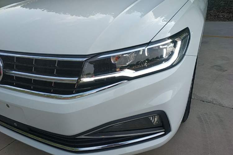 Used Volkswagen Bora 2021 1.5L Automatic Comfort Smart Connect Edition Left Front Headlight