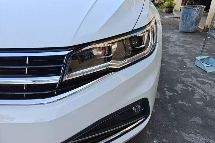 Used Volkswagen Bora 2021 1.5L Automatic Comfort Smart Connect Edition Left Front Headlight