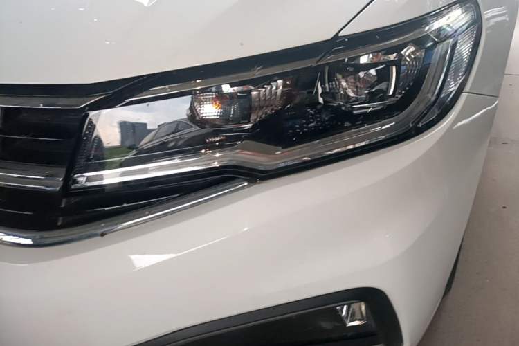 Used Volkswagen Bora 2021 1.5L Automatic Comfort Smart Connect Edition Left Front Headlight