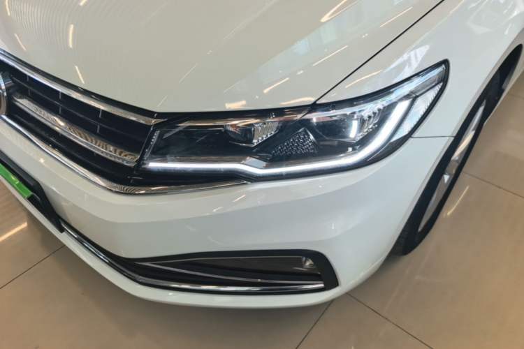 Used Volkswagen Bora 2021 1.5L Automatic Comfort Smart Connect Edition Left Front Headlight