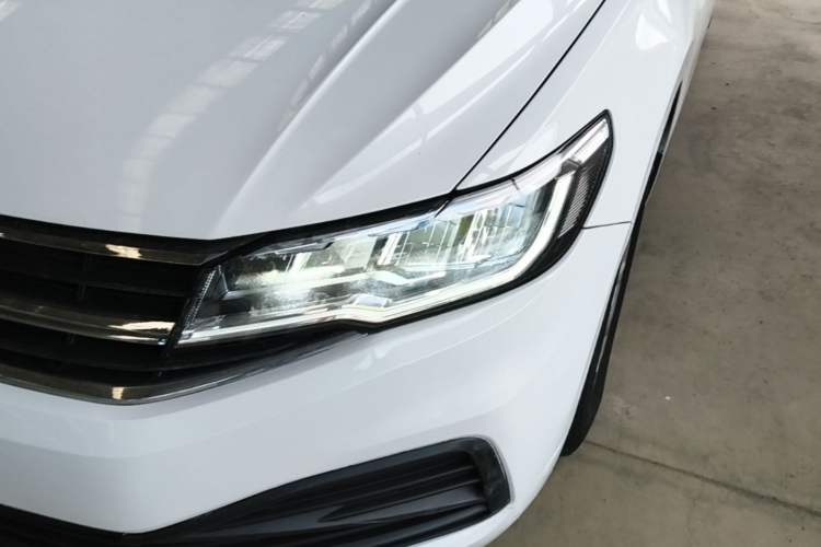 Used Volkswagen Bora 2021 1.5L Automatic Fashionable Smart Connectivity Version Left Front Headlight
