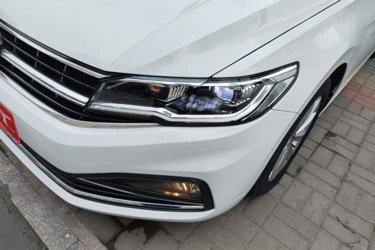 Used Volkswagen Bora 2021 1.5L Automatic Comfort Smart Connect Edition Left Front Headlight