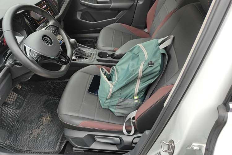 Used Volkswagen Bora 2021 1.5L Automatic Elite Smart Connect Edition Left Front Seat