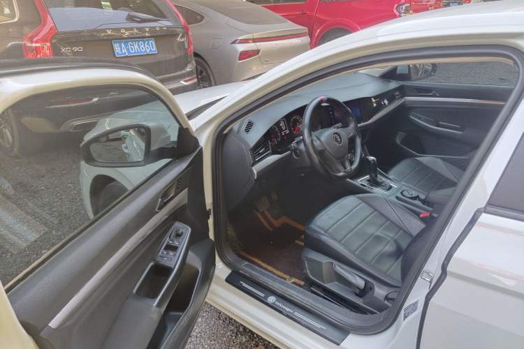 Used Volkswagen Bora 2021 1.5L Automatic Fashionable Smart Connectivity Version Left Front Seat