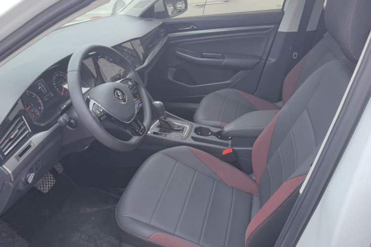 Used Volkswagen Bora 2021 280TSI DSG Elite Smart Connectivity Version Left Front Seat