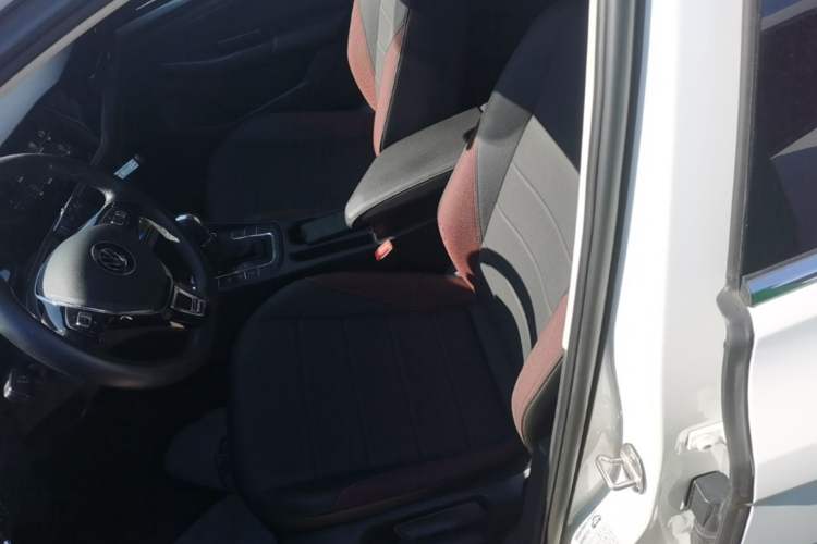 Used Volkswagen Bora 2021 1.5L Automatic Elite Smart Connect Edition Left Front Seat
