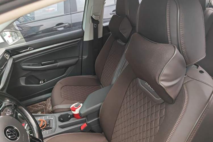 Used Volkswagen Bora 2021 1.5L Automatic Comfort Smart Connect Edition Left Front Seat