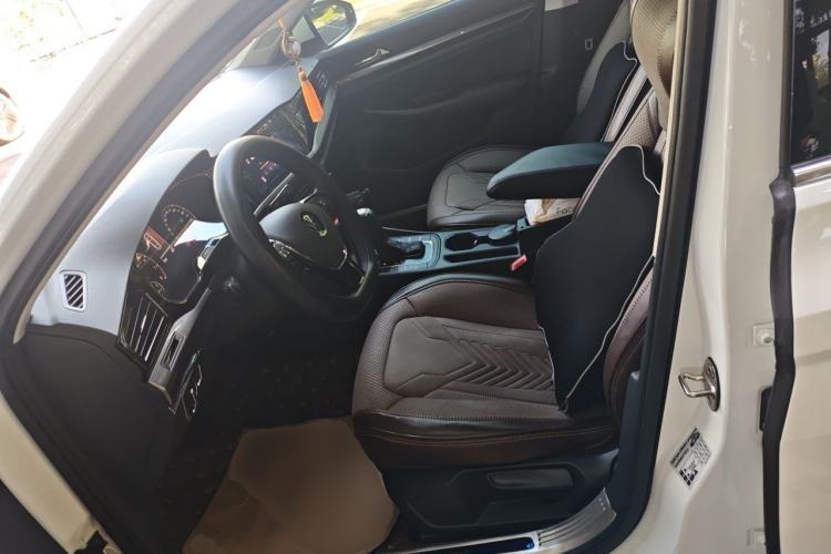 Used Volkswagen Bora 2021 1.5L Automatic Elite Smart Connect Edition Left Front Seat