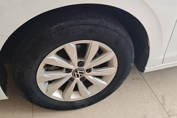 Used Volkswagen Bora 2021 1.5L Automatic Fashionable Smart Connectivity Version Left Front Wheel Hub