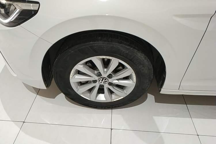 Used Volkswagen Bora 2021 1.5L Automatic Fashionable Smart Connectivity Version Left Front Wheel Hub