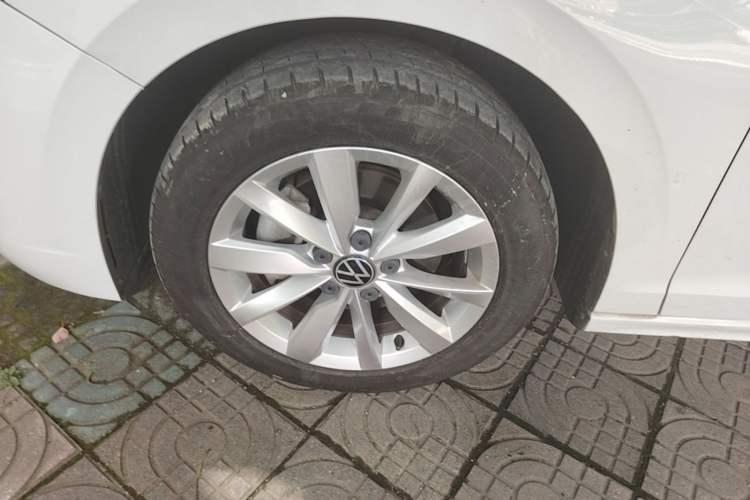 Used Volkswagen Bora 2021 280TSI DSG Elite Smart Connectivity Version Left Front Wheel Hub