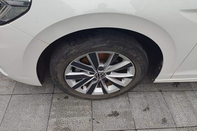 Used Volkswagen Bora 2021 1.5L Automatic Elite Smart Connect Edition Left Front Wheel Hub