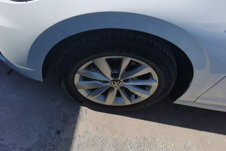Used Volkswagen Bora 2021 1.5L Automatic Elite Smart Connect Edition Left Front Wheel Hub