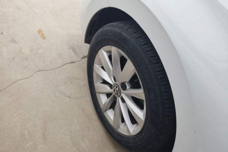 Used Volkswagen Bora 2021 1.5L Automatic Comfort Smart Connect Edition Left Front Wheel Hub