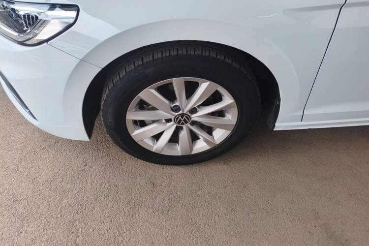 Used Volkswagen Bora 2021 1.5L Automatic Elite Smart Connect Edition Left Front Wheel Hub