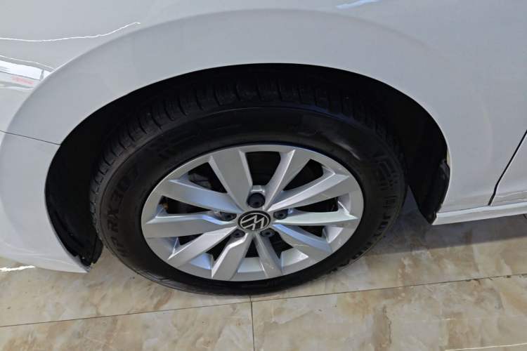 Used Volkswagen Bora 2021 280TSI DSG Elite Smart Connectivity Version Left Front Wheel Hub