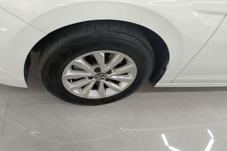 Used Volkswagen Bora 2021 1.5L Automatic Fashionable Smart Connectivity Version Left Front Wheel Hub