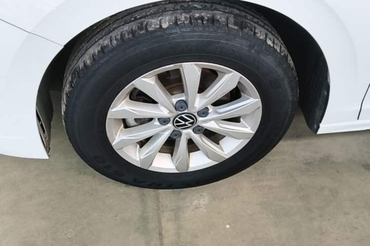 Used Volkswagen Bora 2021 1.5L Automatic Fashionable Smart Connectivity Version Left Front Wheel Hub