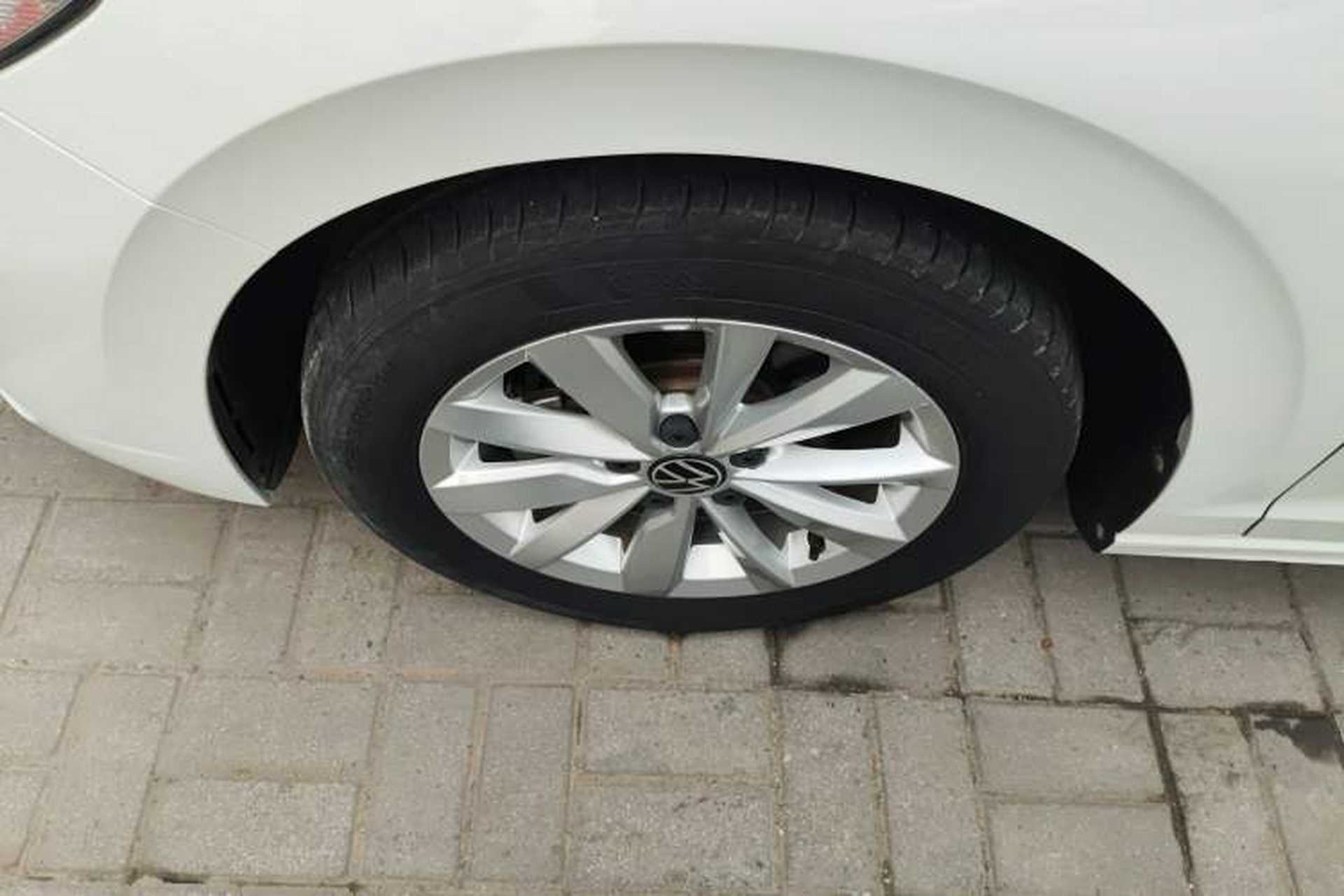 Used Volkswagen Bora 2021 1.5L Automatic Comfort Smart Connect Edition Left Front Wheel Hub