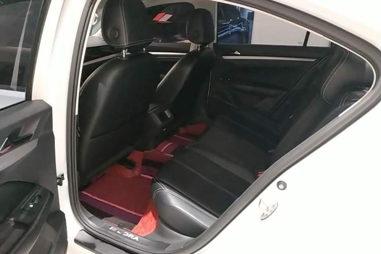 Used Volkswagen Bora 2021 1.5L Automatic Fashionable Smart Connectivity Version Left Rear Seat