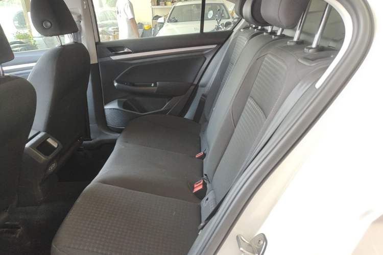 Used Volkswagen Bora 2021 1.5L Automatic Fashionable Smart Connectivity Version Left Rear Seat