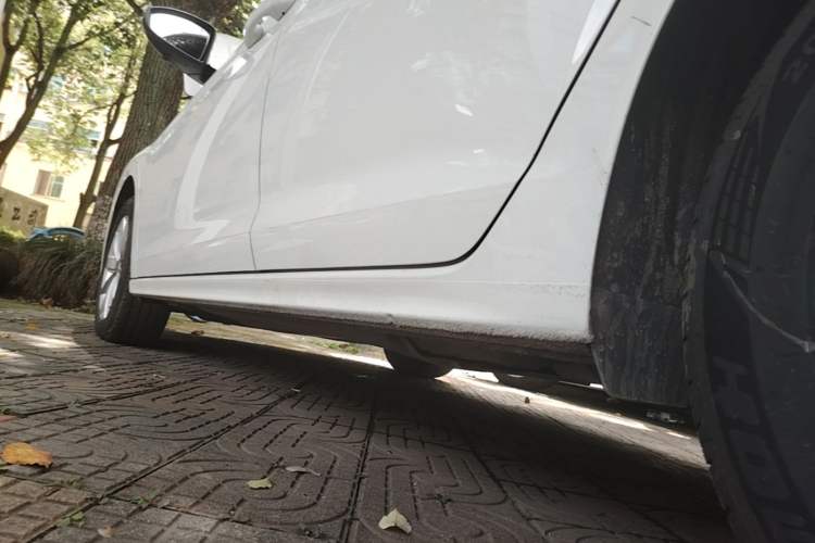 Used Volkswagen Bora 2021 280TSI DSG Elite Smart Connectivity Version Left Side Sill