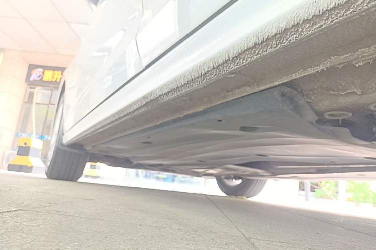 Used Volkswagen Bora 2021 1.5L Automatic Comfort Smart Connect Edition Left Side Sill