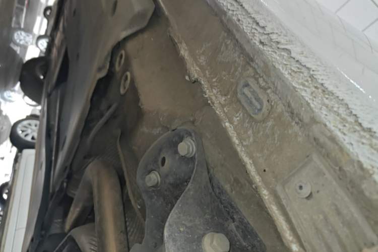 Used Volkswagen Bora 2021 1.5L Automatic Fashionable Smart Connectivity Version Left Side Sill