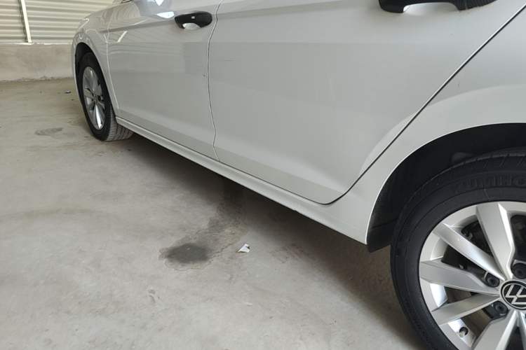 Used Volkswagen Bora 2021 1.5L Automatic Elite Smart Connect Edition Left Side Sill