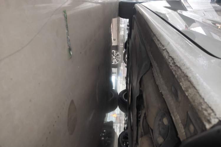 Used Volkswagen Bora 2021 1.5L Automatic Elite Smart Connect Edition Left Side Sill