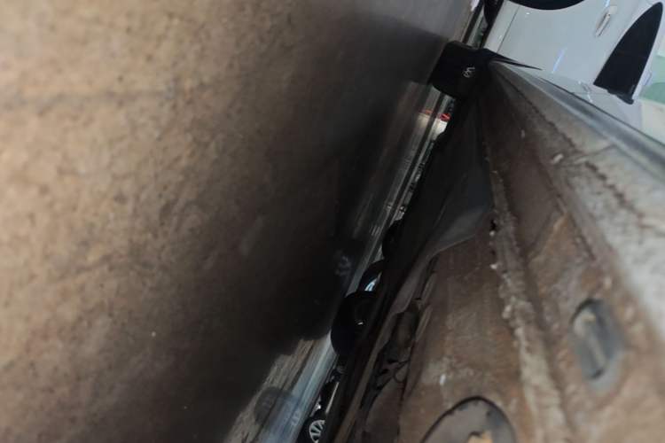 Used Volkswagen Bora 2021 1.5L Automatic Elite Smart Connect Edition Left Side Sill