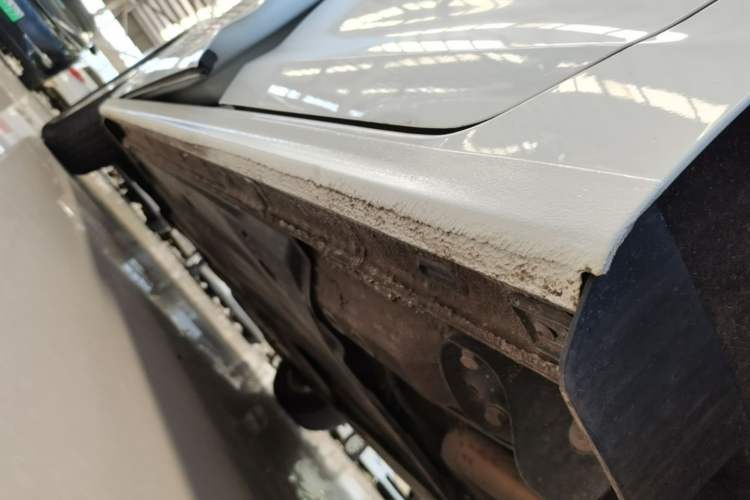 Used Volkswagen Bora 2021 1.5L Automatic Fashionable Smart Connectivity Version Left Side Sill