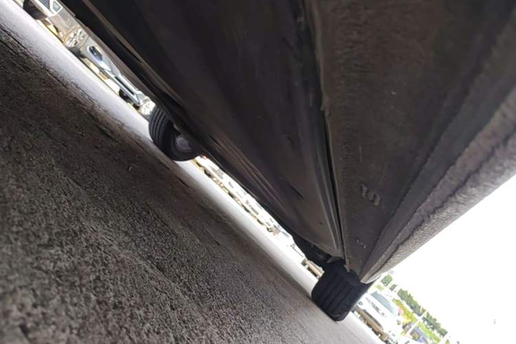 Used Volkswagen Bora 2021 1.5L Automatic Comfort Smart Connect Edition Left Side Sill