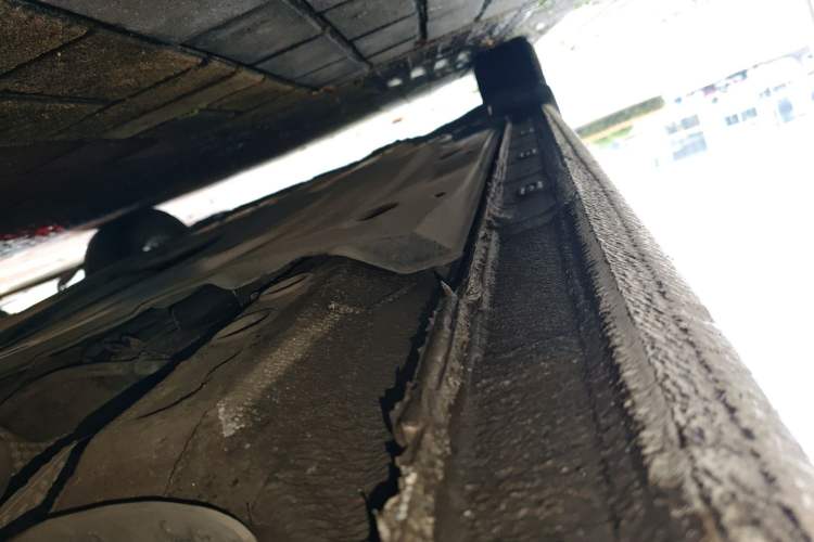 Used Volkswagen Bora 2021 1.5L Manual Fashion Smart Connect Edition Left Side Sill