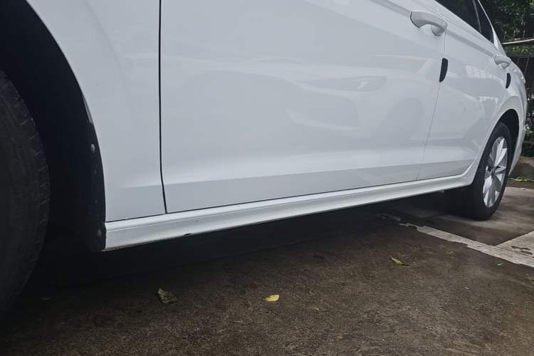 Used Volkswagen Bora 2021 280TSI DSG Elite Smart Connectivity Version Left Side Sill