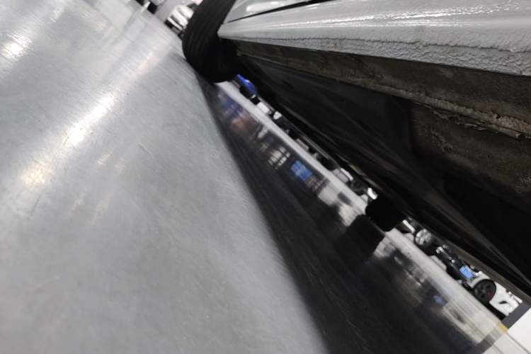 Used Volkswagen Bora 2021 1.5L Automatic Comfort Smart Connect Edition Left Side Sill