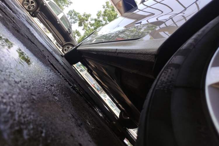 Used Volkswagen Bora 2021 1.5L Automatic Elite Smart Connect Edition Left Side Sill