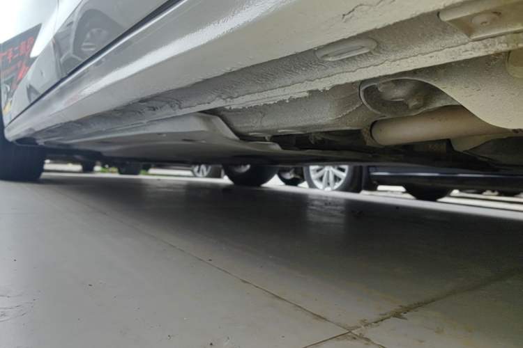 Used Volkswagen Bora 2021 1.5L Automatic Comfort Smart Connect Edition Left Side Sill