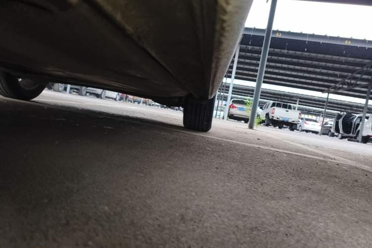 Used Volkswagen Bora 2021 1.5L Automatic Elite Smart Connect Edition Left Side Sill