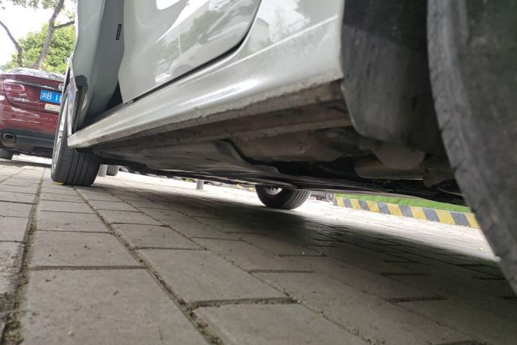 Used Volkswagen Bora 2021 1.5L Automatic Elite Smart Connect Edition Left Side Sill
